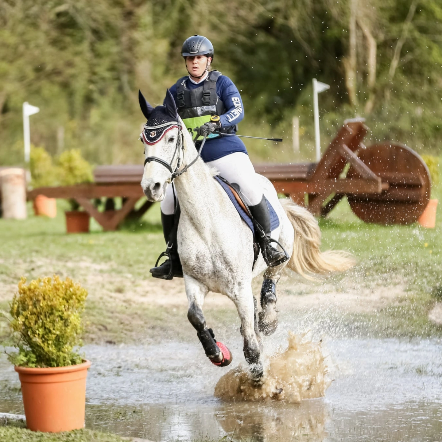Vinça Pottier en concours - Equi'Nett